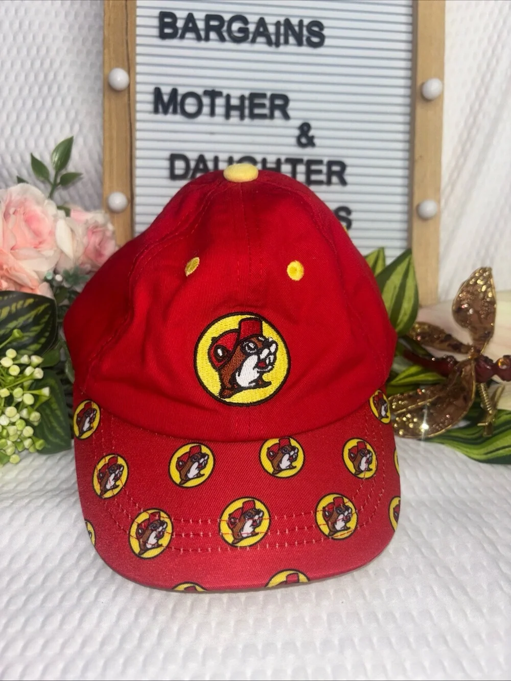 Buc-ee's Kids Youth Cap Red Cotton Hook and Loop Fastener